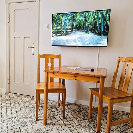 Villa Sunny Rose Bed & Breakfast 斯维诺乌伊希切 外观 照片