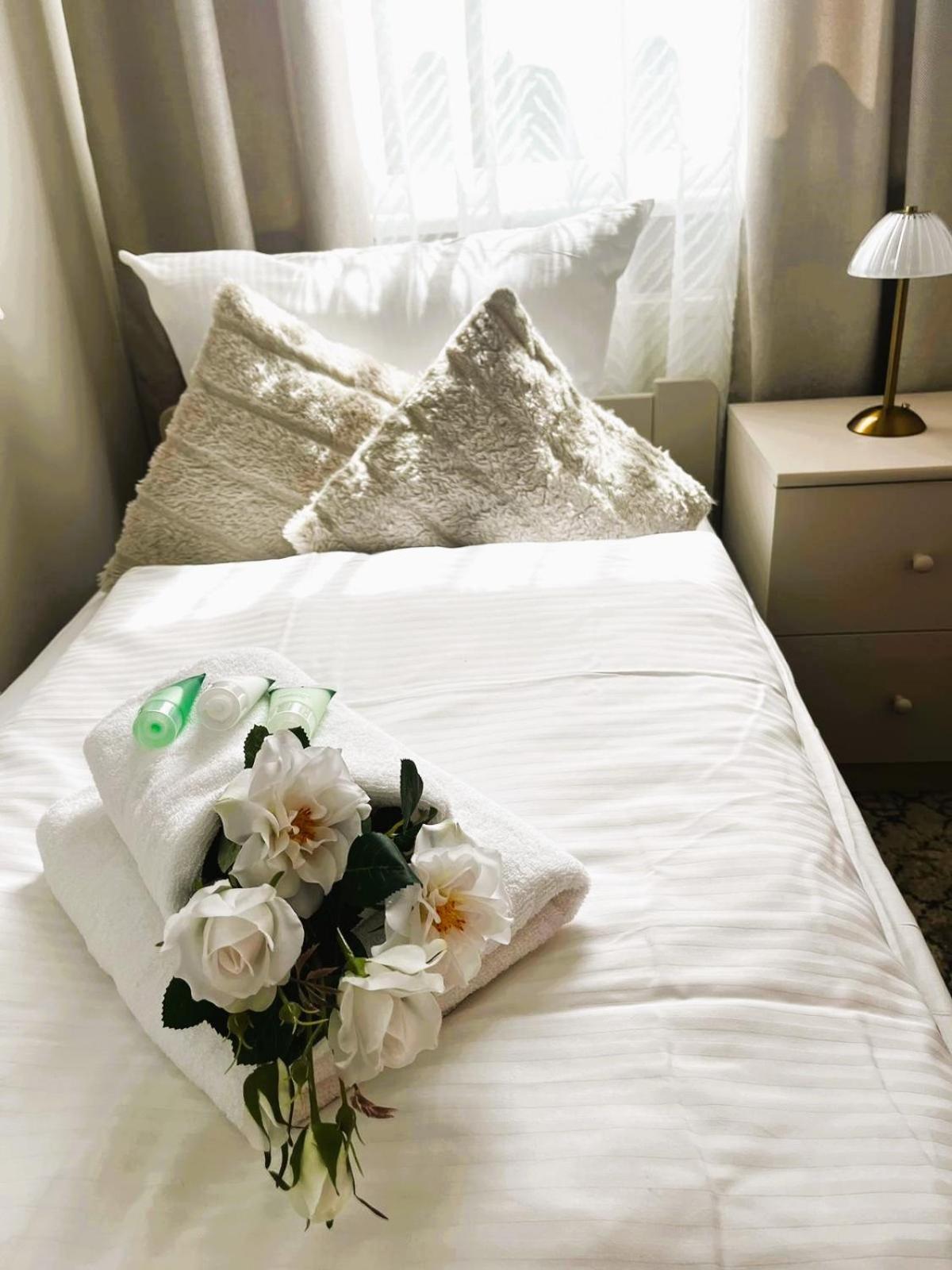 Villa Sunny Rose Bed & Breakfast 斯维诺乌伊希切 外观 照片