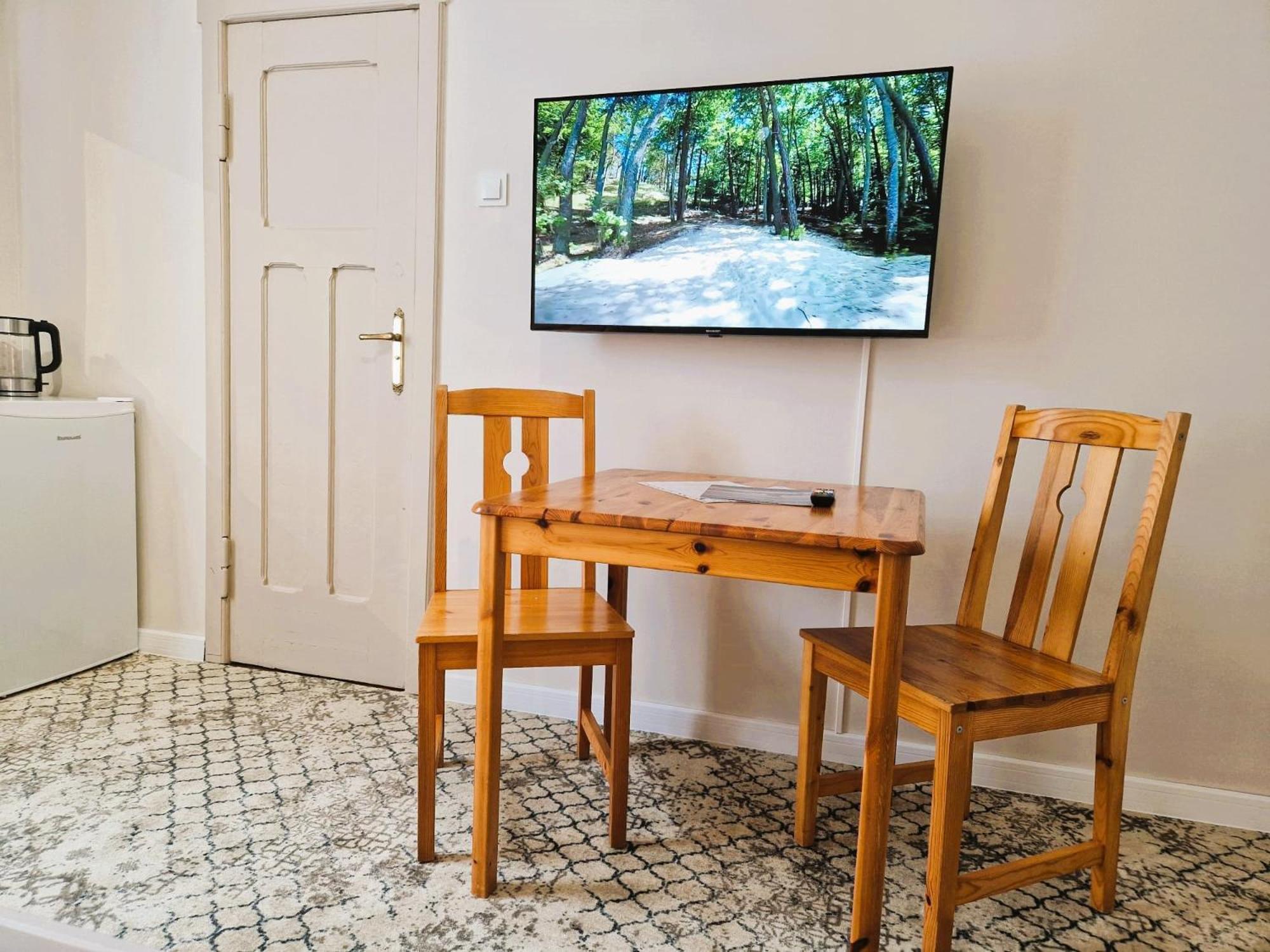 Villa Sunny Rose Bed & Breakfast 斯维诺乌伊希切 外观 照片