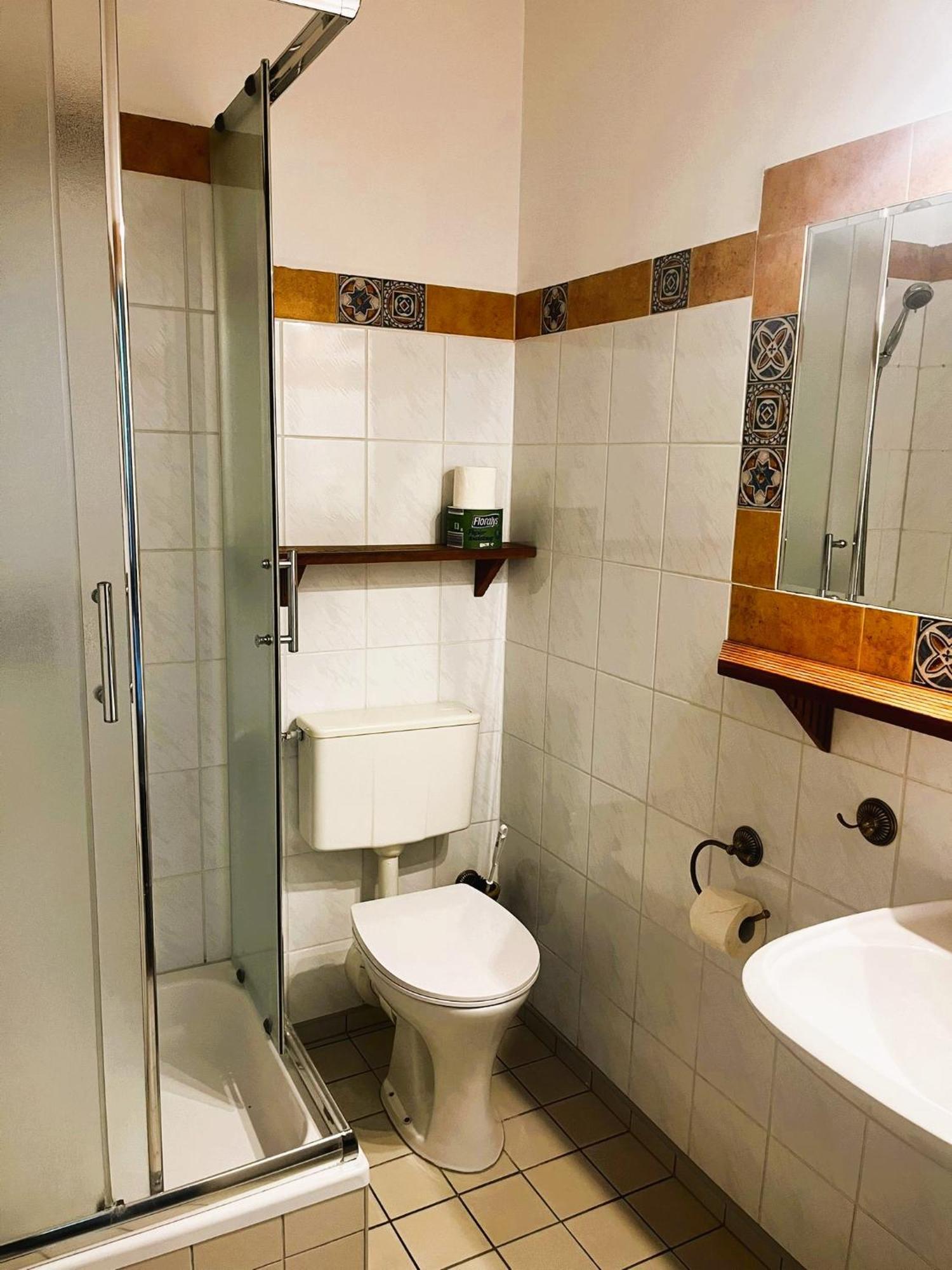 Villa Sunny Rose Bed & Breakfast 斯维诺乌伊希切 外观 照片