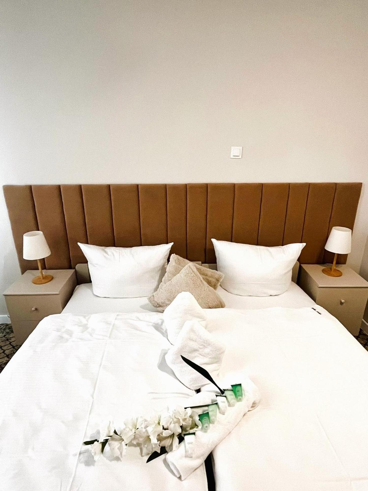 Villa Sunny Rose Bed & Breakfast 斯维诺乌伊希切 外观 照片